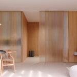 Posuvné dveře IDEALINE WOOD VERTICAL v posuvu do stropu PREMIUM (foto: JAP FUTURE)