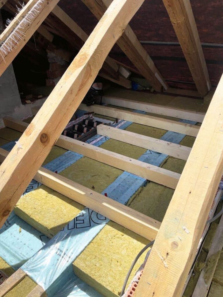 Sanace tepelněizolačního stropu s doplněním tepelného izolantu na potřebnou kapacitu