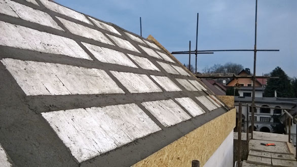 Parametry pasivních staveb dosahuje i stavební systém Ytong, z něhož lze postavit dům doslova od sklepa až po střechu. Přesněji – jak vidno na snímcích – včetně střechy. Pórobeton je 100% přírodním materiálem (XELLA). Parametry pasivních staveb dosahuje i stavební systém Ytong, z něhož lze postavit dům doslova od sklepa až po střechu. Přesněji – jak vidno na snímcích – včetně střechy. Pórobeton je 100% přírodním materiálem (XELLA).
